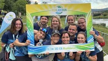 Gennet na RunLabeRun 2026: 380 kilometrů, 36 hodin a jeden tým